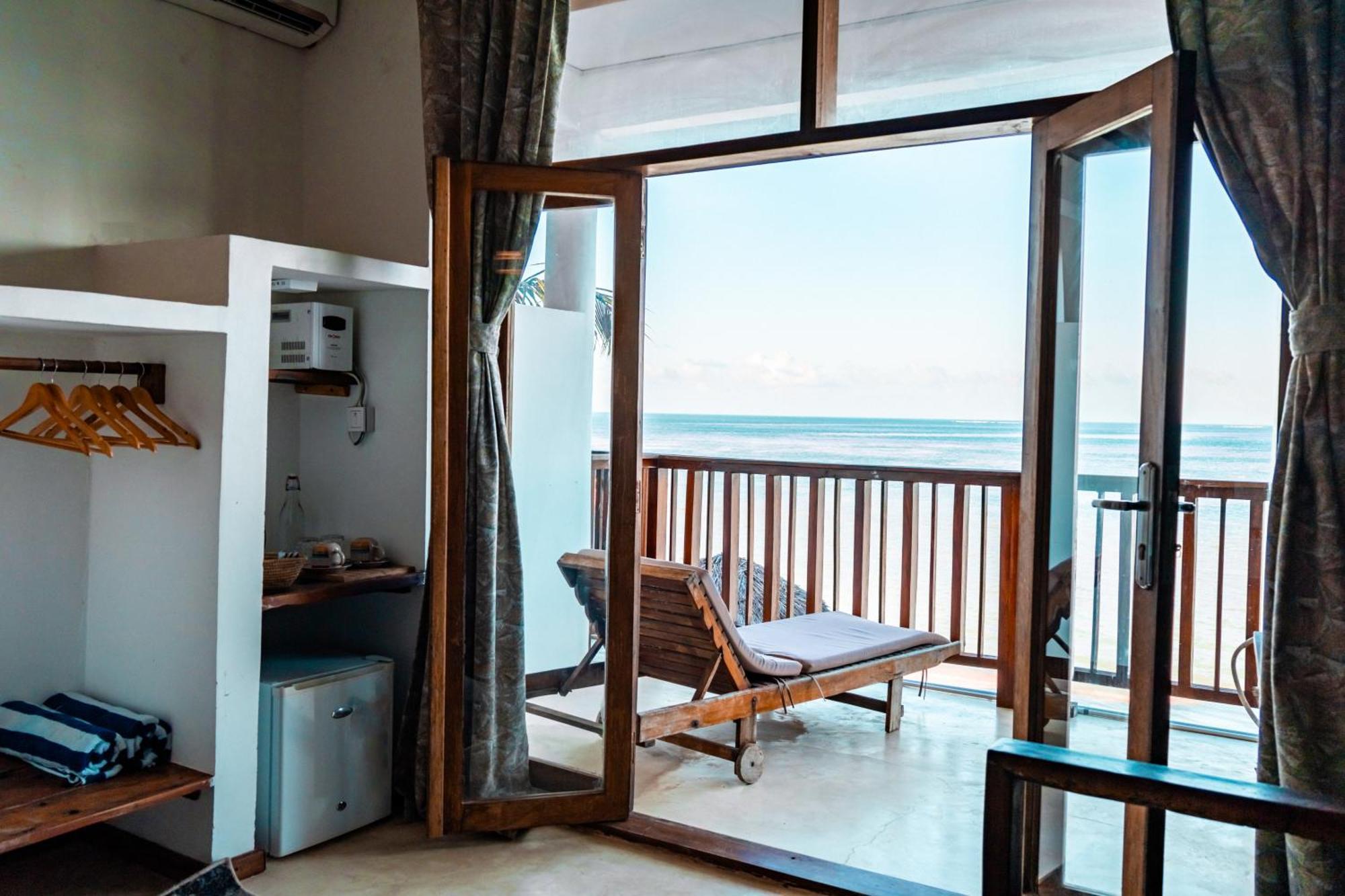 Pili Pili Sunrise Beach Hotel Jambiani  Bagian luar foto