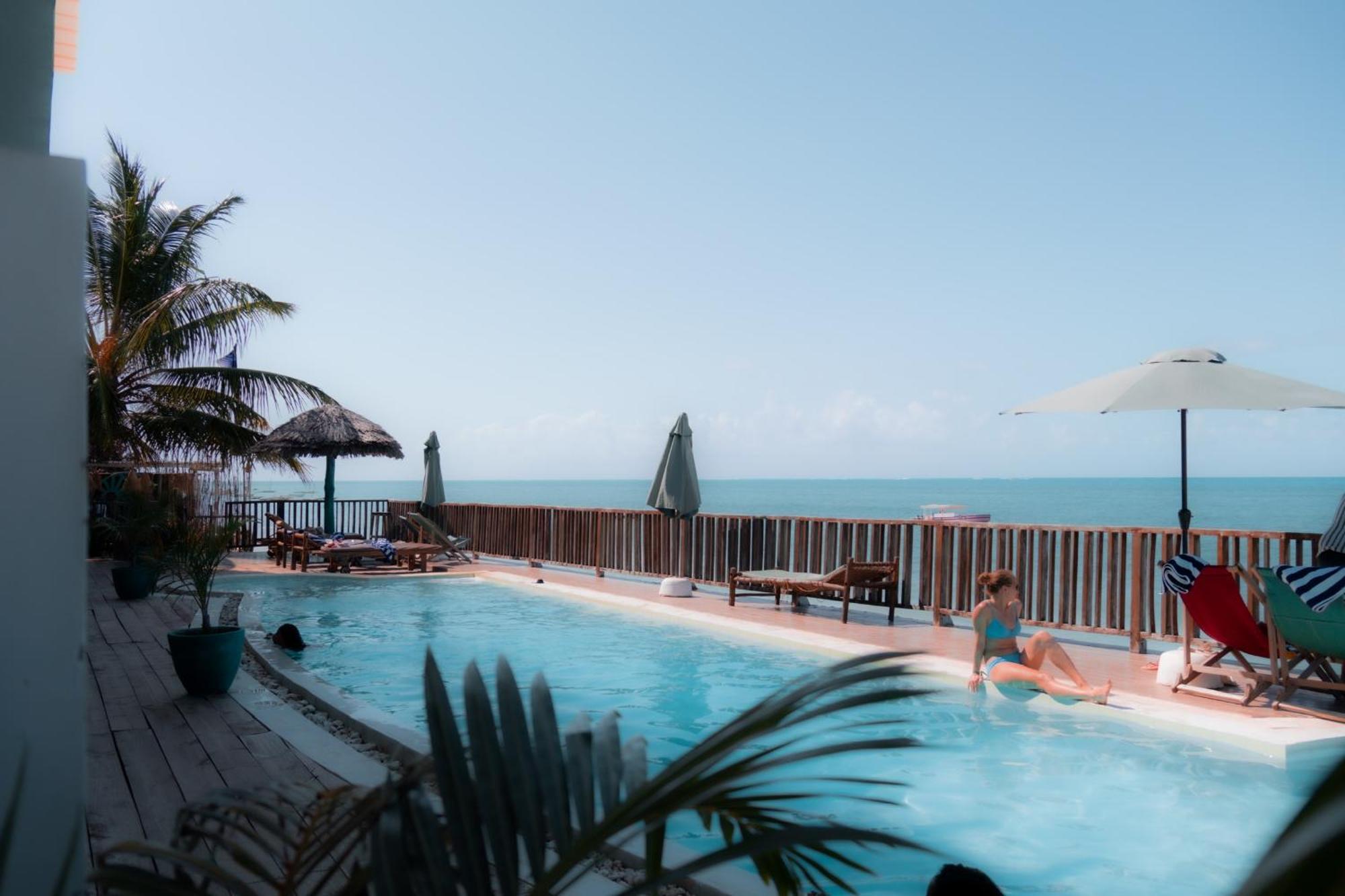 Pili Pili Sunrise Beach Hotel Jambiani  Bagian luar foto