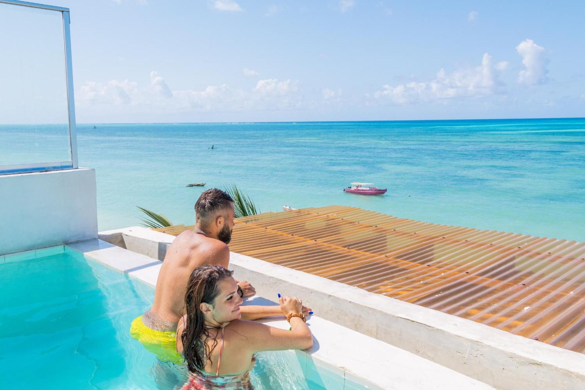 Pili Pili Sunrise Beach Hotel Jambiani  Bagian luar foto