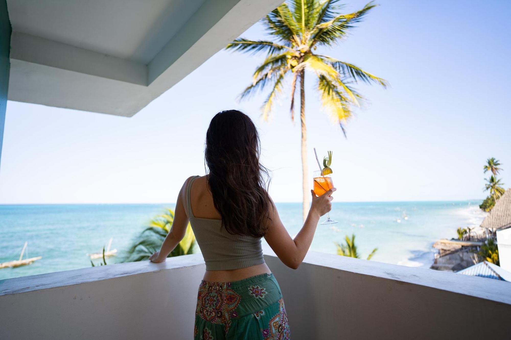 Pili Pili Sunrise Beach Hotel Jambiani  Bagian luar foto