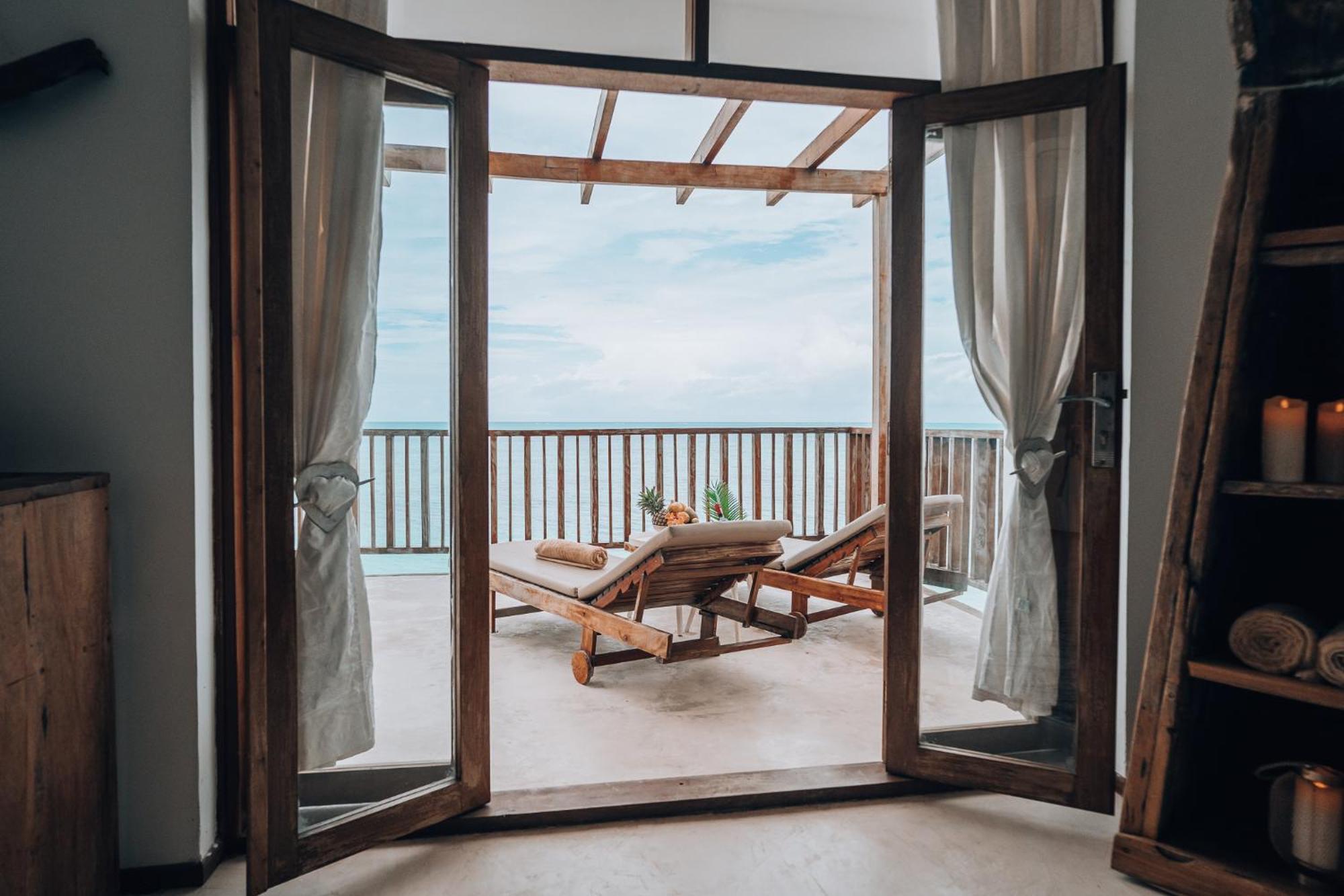 Pili Pili Sunrise Beach Hotel Jambiani  Bagian luar foto