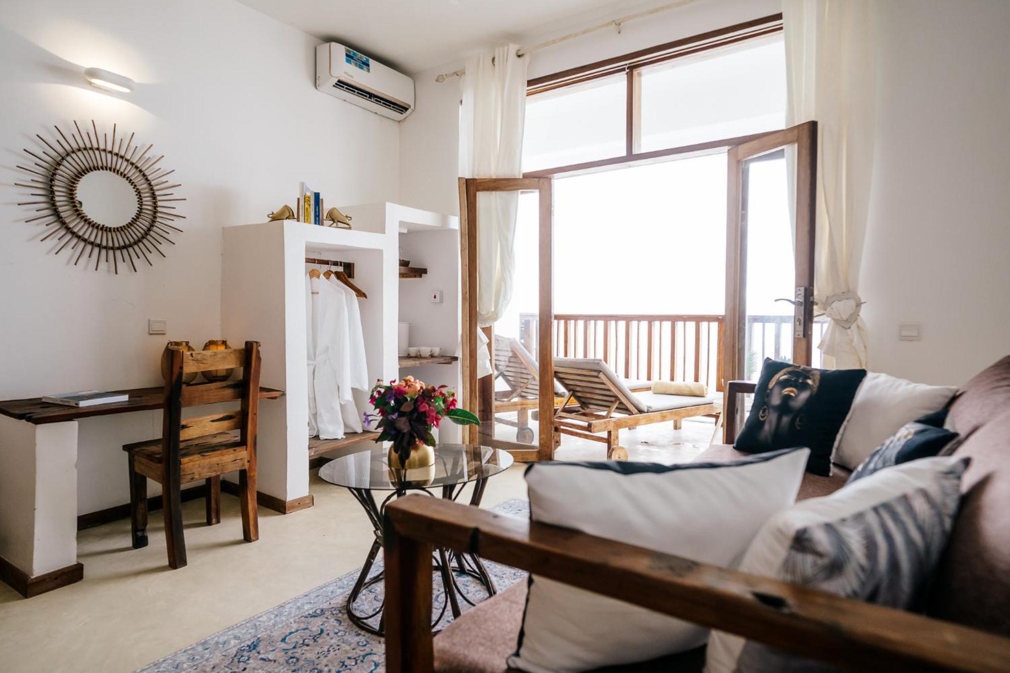 Pili Pili Sunrise Beach Hotel Jambiani  Bagian luar foto